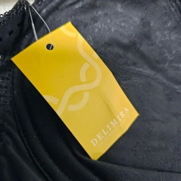 Delimara 42E minimizer black lace accent bra NWT - Picture 3 of 9